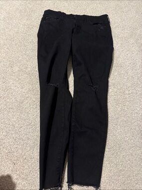 MOTHER Black Skinny Jeans with Knee Distressing